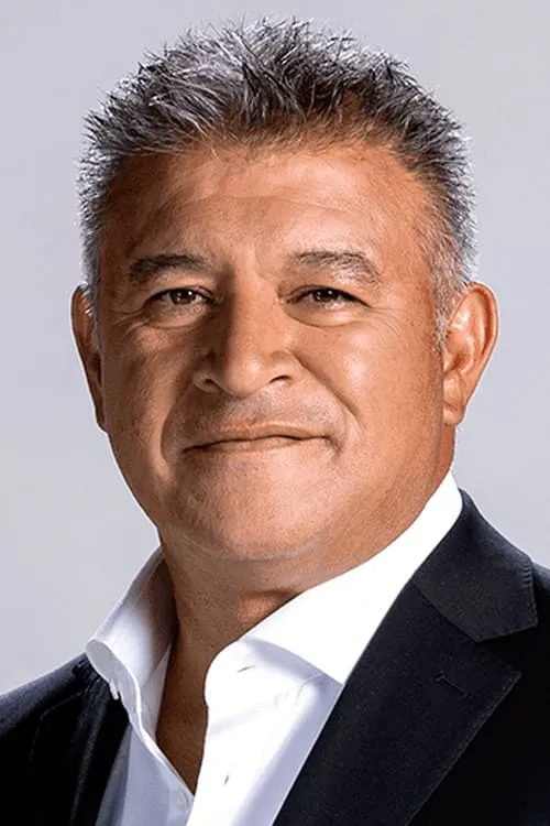 Claudio Borghi interpretando a Self