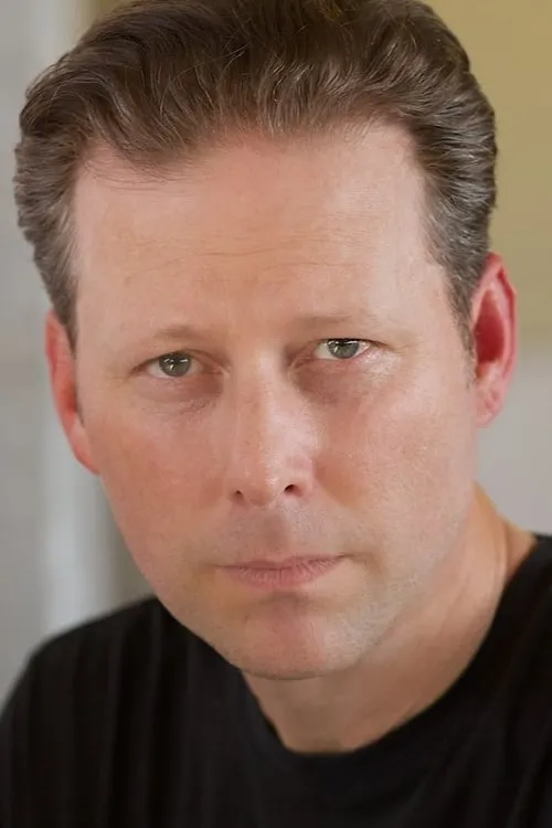 Clayton J. Barber interpretando a Special Operations Team