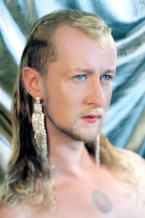 Chad Tolson ha trabajado con Colin Self en 1 ocasiones