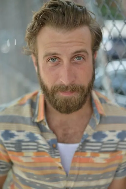 Collin Smith interpretando a Zack