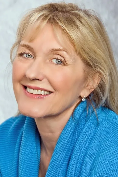 Connie Cowper interpretando a Mother