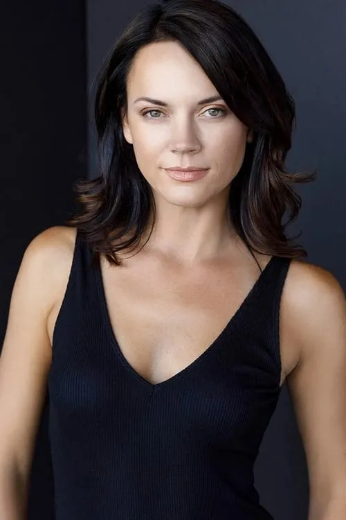 Caroline Grace Williamson ha trabajado con Corrina Roshea Bobb en 1 ocasiones