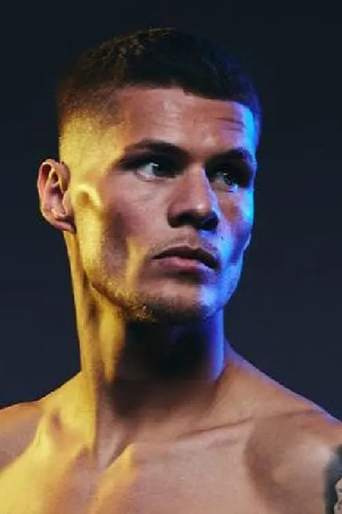 Josh Warrington ha trabajado con Cory O'Regan en 2 ocasiones