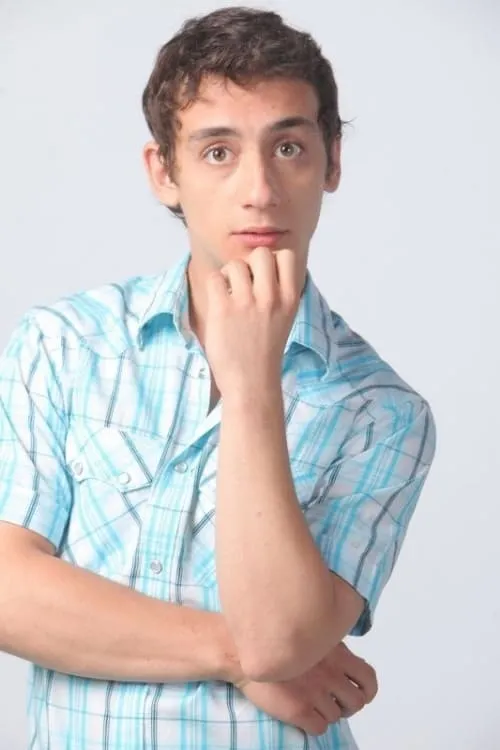 Costin Cambir — personaje: Luca Dumitru