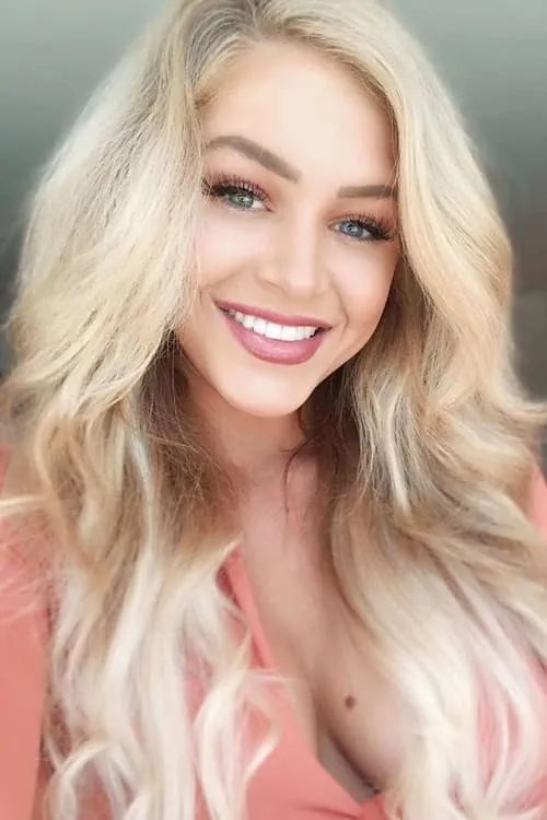 Adriene Mishler ha trabajado con Courtney Tailor en 1 ocasiones
