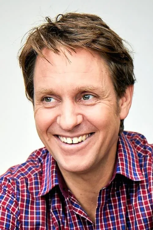 Craig Reucassel — personaje: Himself