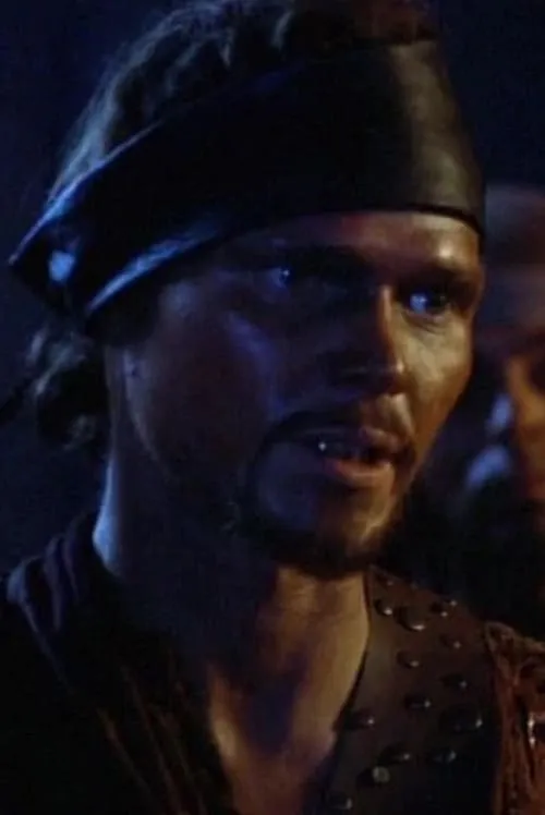 Crawford Thomson interpretando a Brett the Scientist