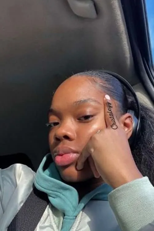 Dani Moseley ha trabajado con Cristale en 1 ocasiones