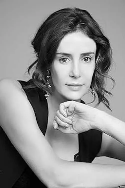 Ana María Kamper ha trabajado con Cristina Campuzano en 1 ocasiones