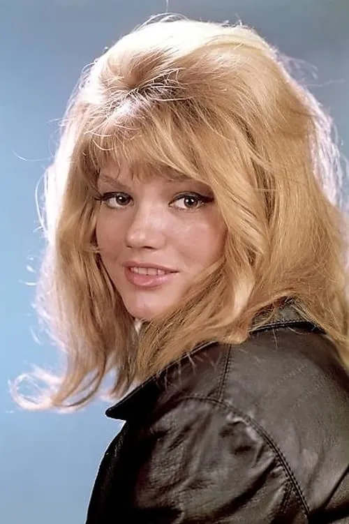 Cristina Gaïoni interpretando a Raffaela