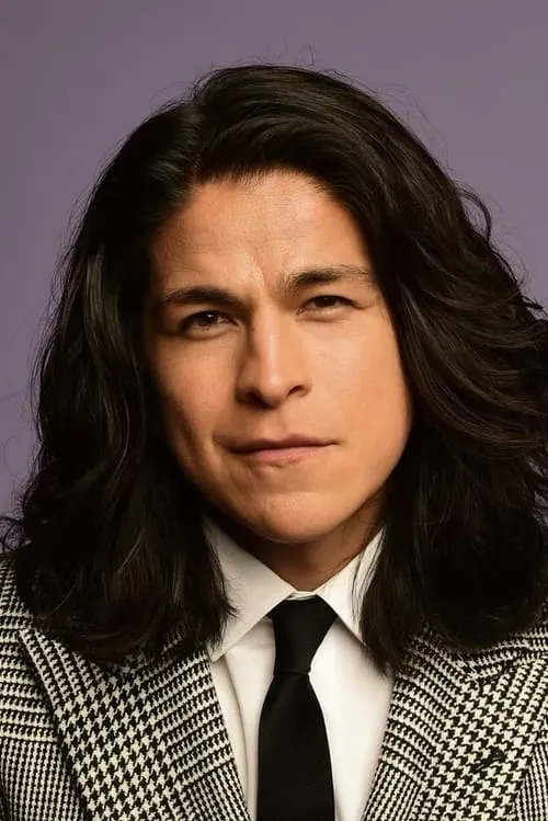 Cristo Fernández interpretando a Wheeljack (voice)