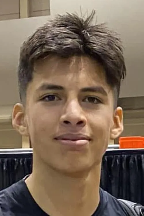 Alexander Gueche ha trabajado con Criztec Bazaldua en 1 ocasiones