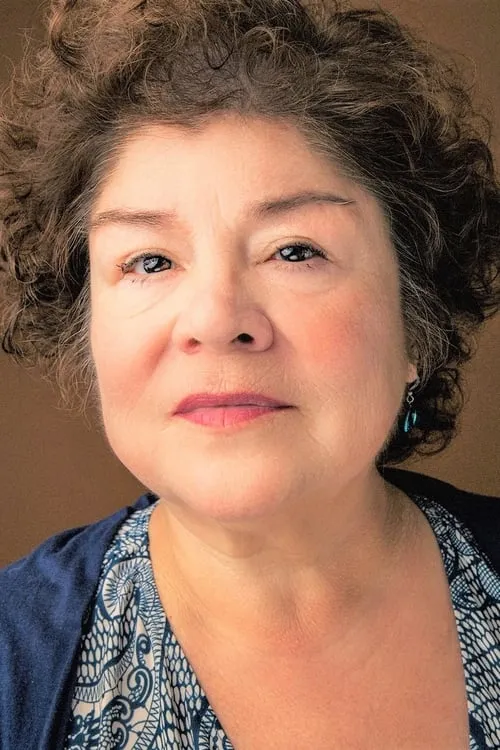 Gregory Niebel ha trabajado con Crystal Lujan en 1 ocasiones