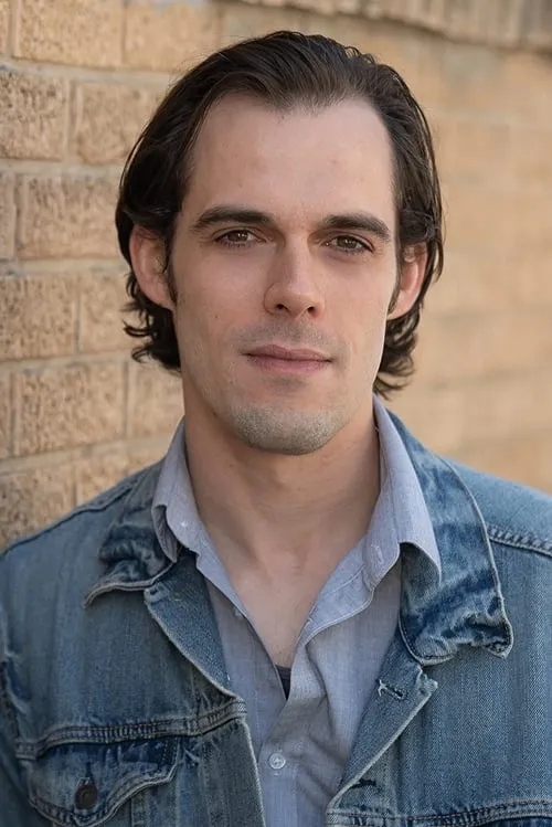 Greg Saunders ha trabajado con Cullen Thomas en 1 ocasiones