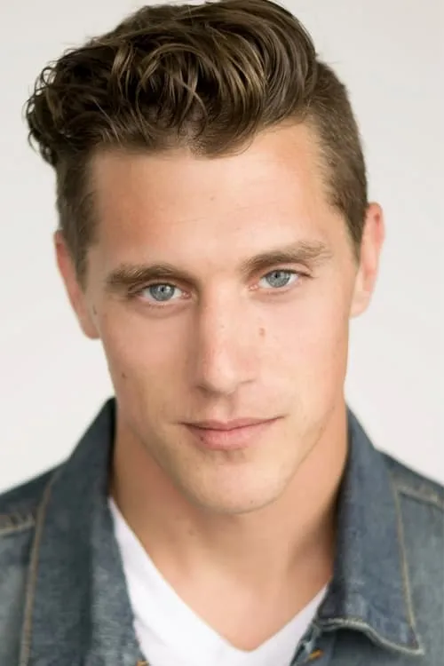 Liam Kyle Sullivan ha trabajado con Curtis McGann en 1 ocasiones