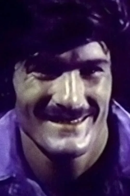 Barry ha trabajado con Curtiss James Lee en 1 ocasiones