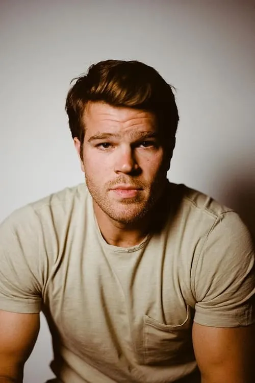 Anna Chazelle ha trabajado con Cyrus Hobbi en 1 ocasiones