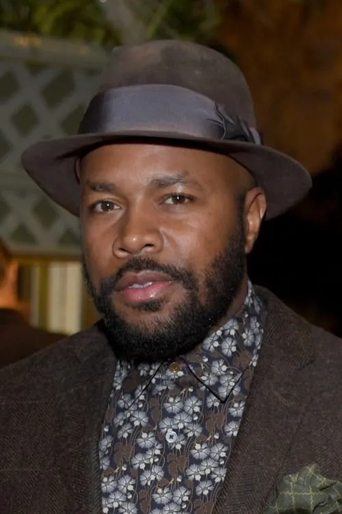 D-Nice interpretando a Self