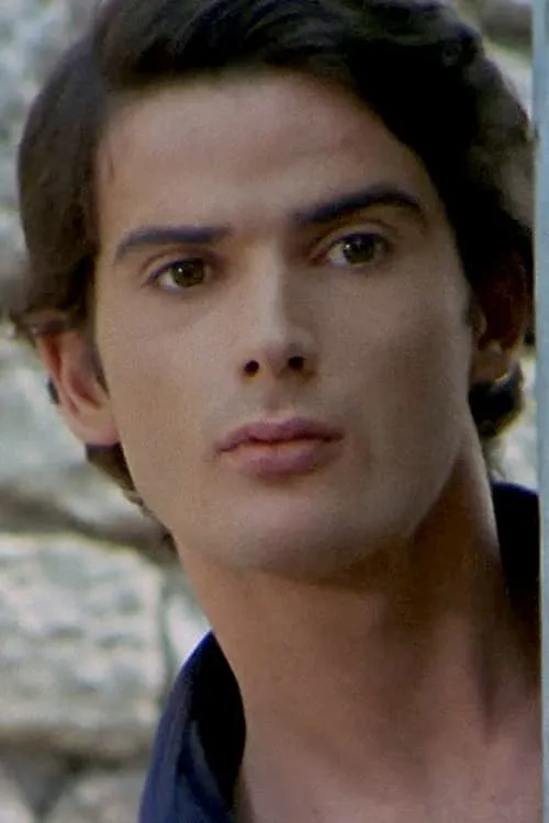 Dado Crostarosa interpretando a Cecco