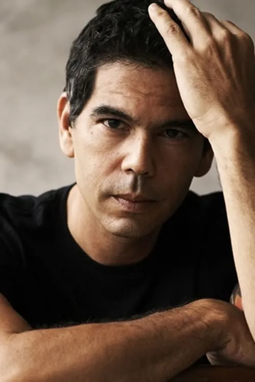 Philippe Seabra ha trabajado con Dado Villa-Lobos en 2 ocasiones