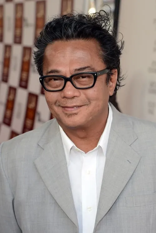 Dain Said interpretando a Film Critic