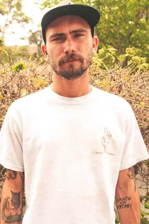 Jeremy Leabres ha trabajado con Dakota Servold en 4 ocasiones