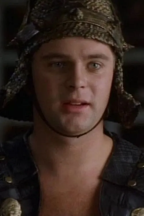 Dale Corlett — personaje: Lysey