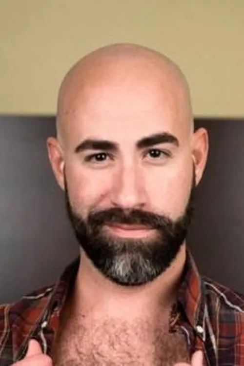 Damon Andros interpretando a