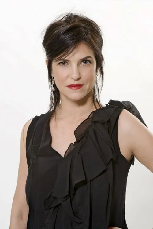 Dana Modan interpretando a 