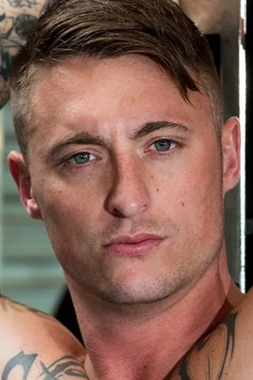 Dane Stewart interpretando a