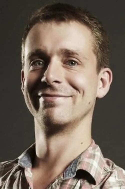 Sasha Joseph Neulinger ha trabajado con Daniel Browning Smith en 1 ocasiones