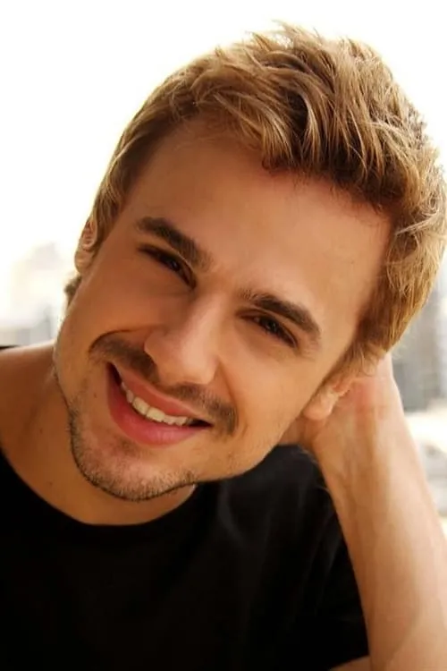 Luccas Neto ha trabajado con Daniel Erthal en 1 ocasiones