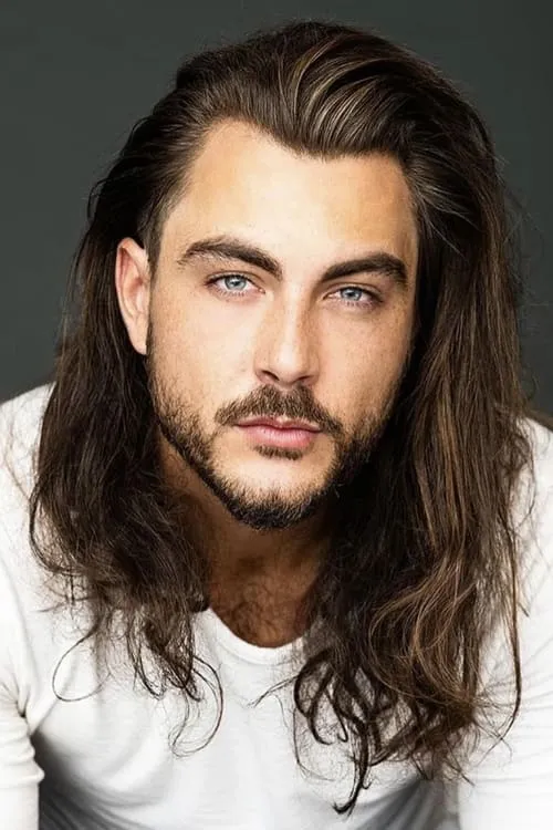 Alex Orr ha trabajado con Daniel Kelly en 1 ocasiones