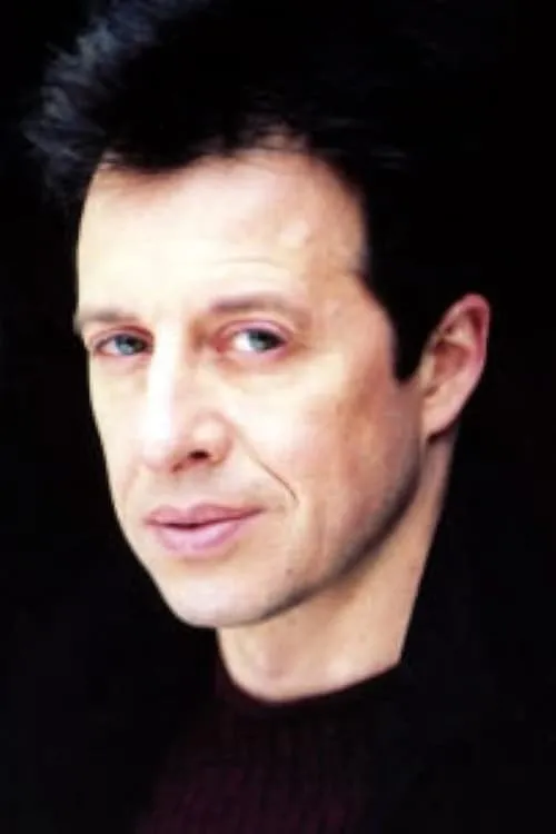 Mike Chow ha trabajado con Daniel Lévesque en 1 ocasiones