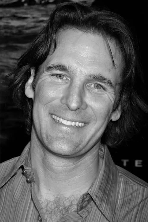 Daniel Myrick interpretando a Self