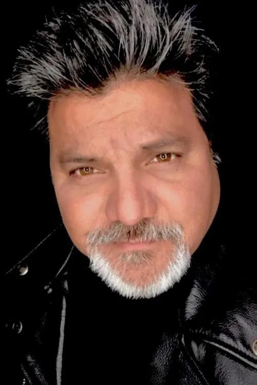 Red Mitchell ha trabajado con Daniel Ramos en 1 ocasiones