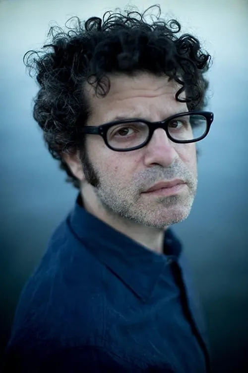 Daniel Raymont interpretando a Markus