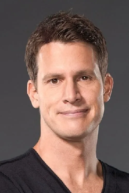 Daniel Tosh — personaje: Himself