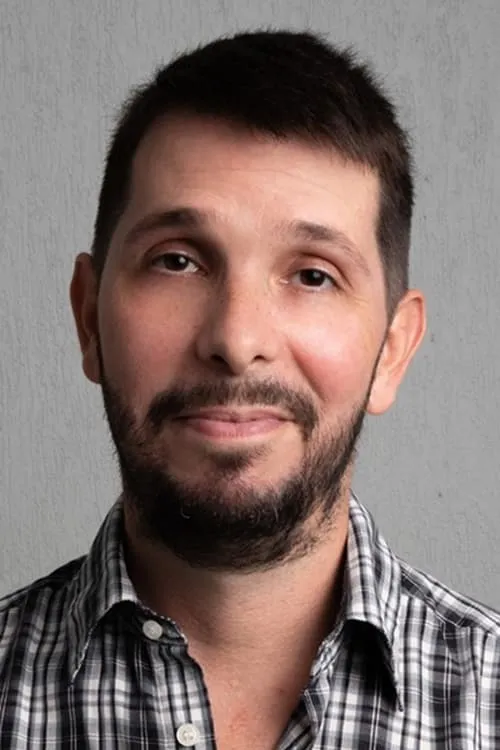 Daniel Van Hoogstraten interpretando a Professor