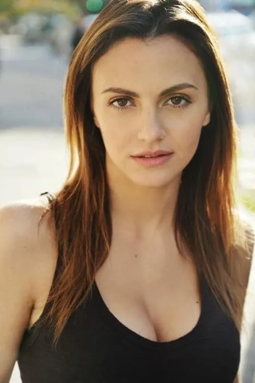 Ashley Mitchell ha trabajado con Danielle Dallacco en 1 ocasiones