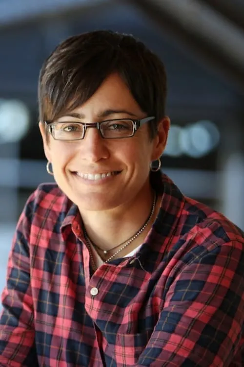 Domee Shi ha trabajado con Danielle Feinberg en 1 ocasiones