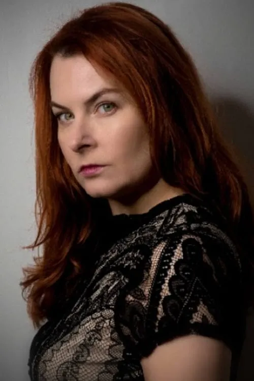 Mike Hoolboom ha trabajado con Danishka Esterhazy en 1 ocasiones