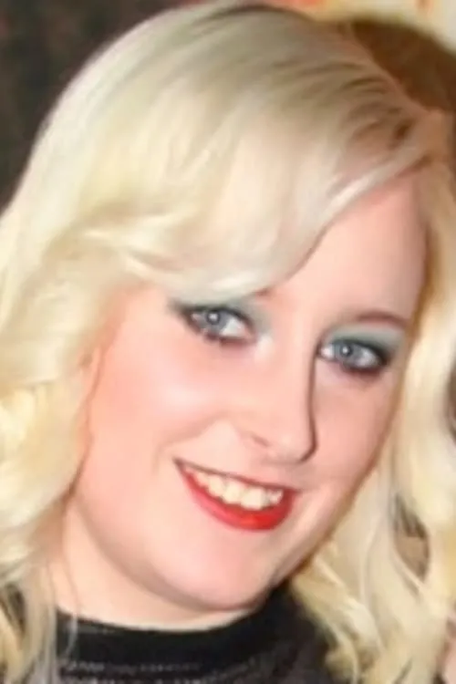 Dany Sun interpretando a