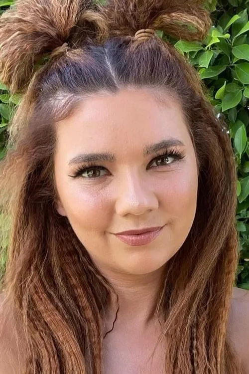 Dare Taylor interpretando a Reina