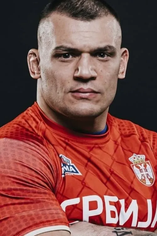 Mamed Khalidov ha trabajado con Darko Stošić en 1 ocasiones