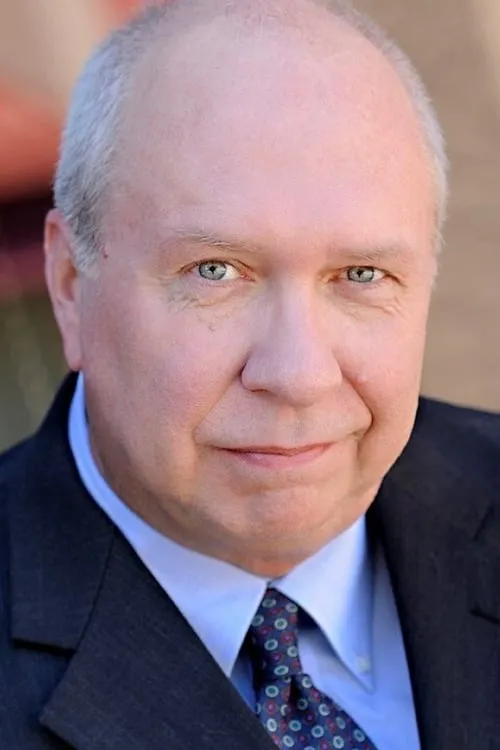 Daisy Edgar-Jones ha trabajado con Darryl Cox en 1 ocasiones