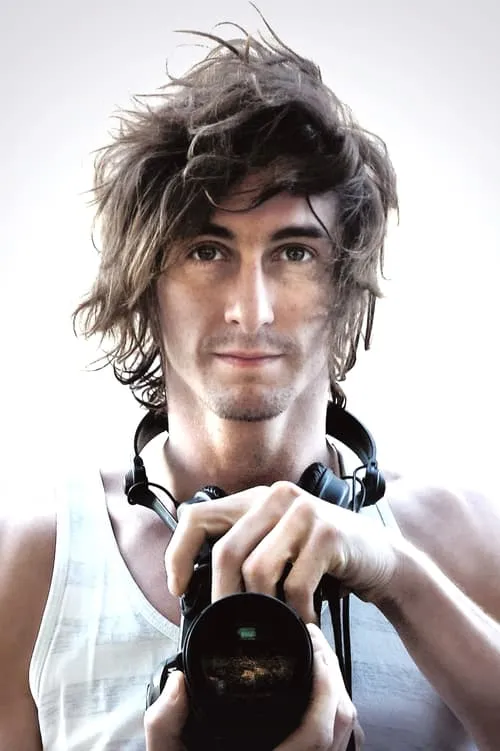 Dave Graham interpretando a Self