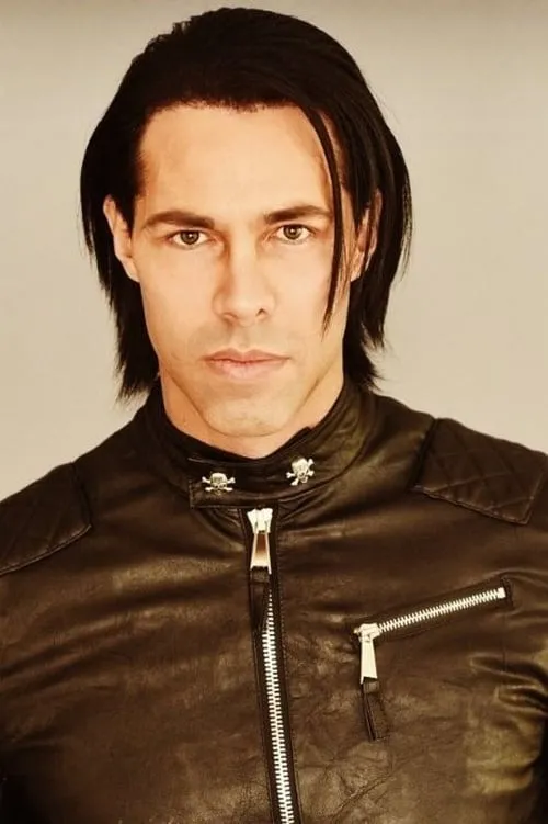 Robert Richards Jr. ha trabajado con David Astone en 1 ocasiones