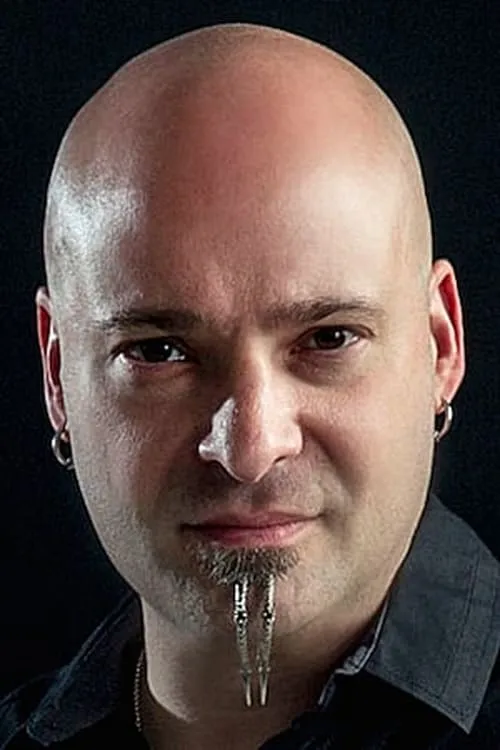 David Draiman interpretando a Self