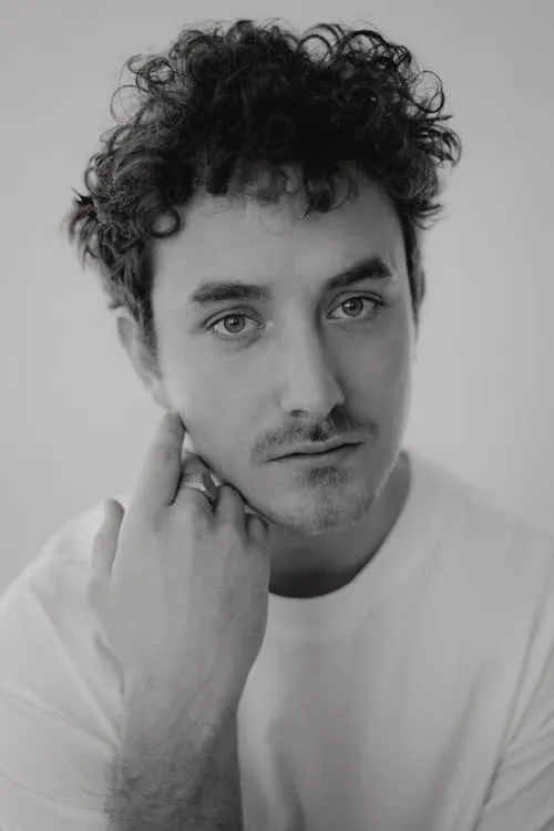 David Hugo Schmitz interpretando a Sportler